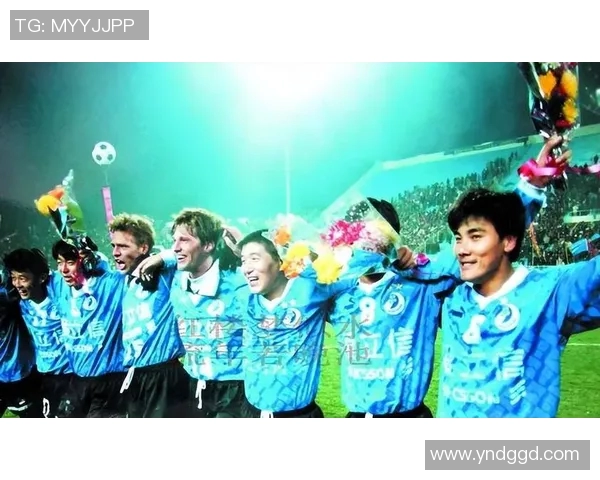 大连万达足球队明星球员风采与成就回顾