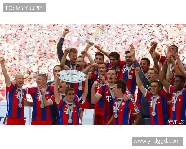 当绿茵场遇见深情时光足球巨星用热爱书写不朽传奇