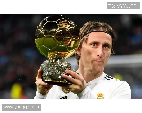 现代足球巨星精彩瞬间集锦精彩纷呈,足坛新星崭露头角,激情与荣耀交织 现代足球巨星精彩瞬间集锦精彩纷呈,足坛新星崭露头角,激情与荣耀交织